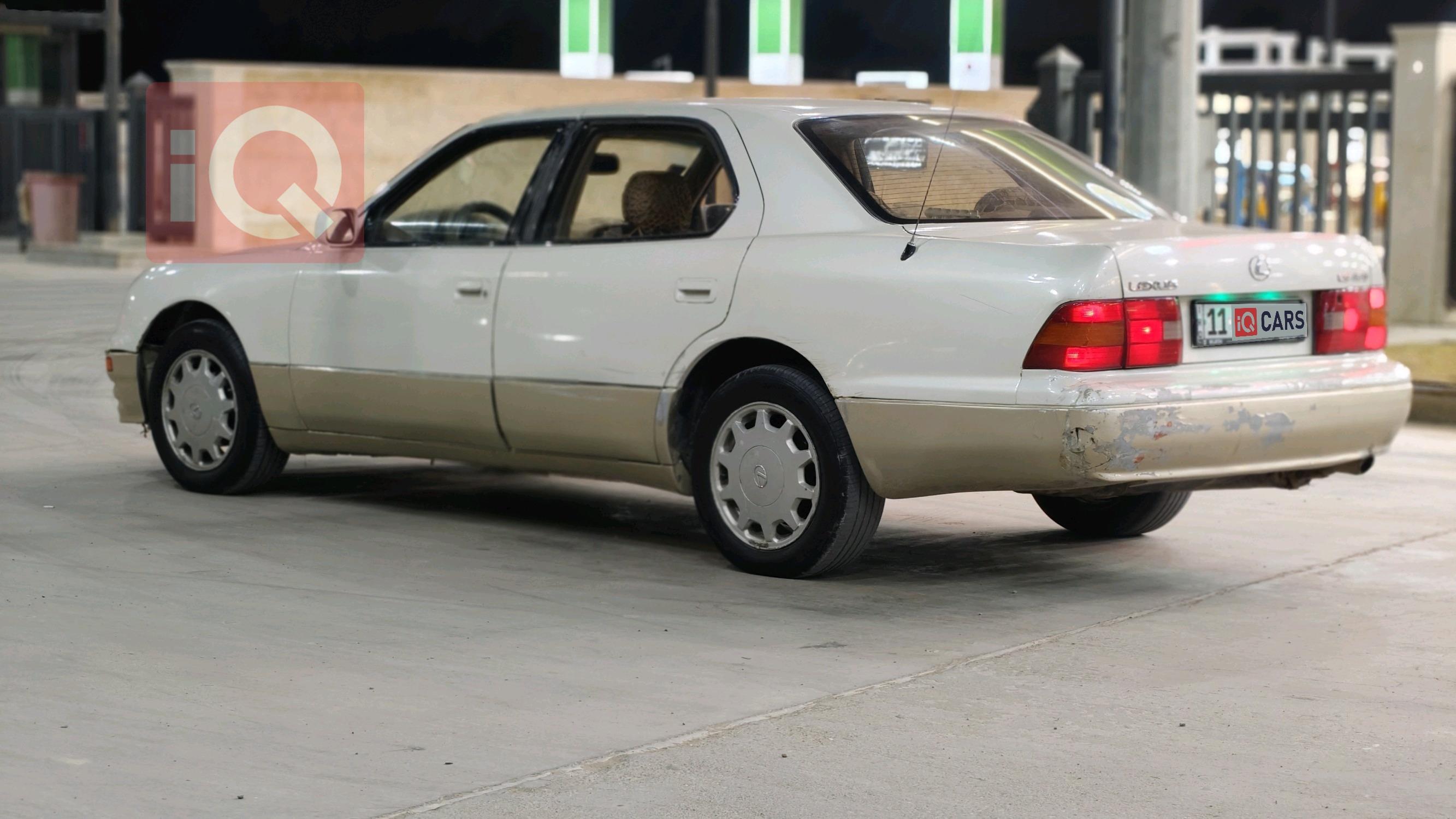 Lexus LS